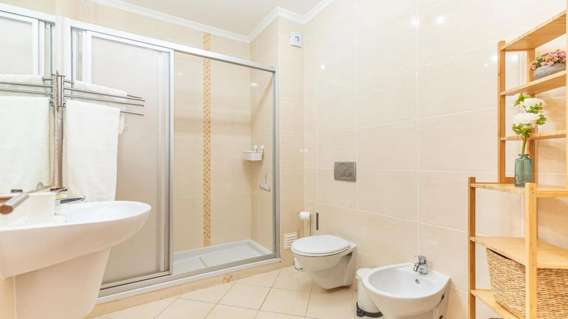 Apartment Pepita-Tavira Centre, Pool & Garage