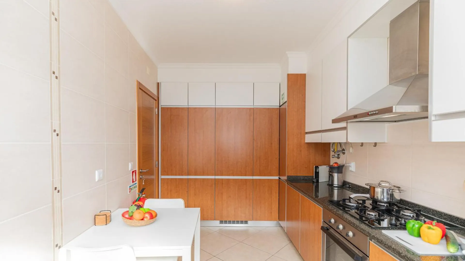 Apartment Pepita-Tavira Centre, Pool & Garage